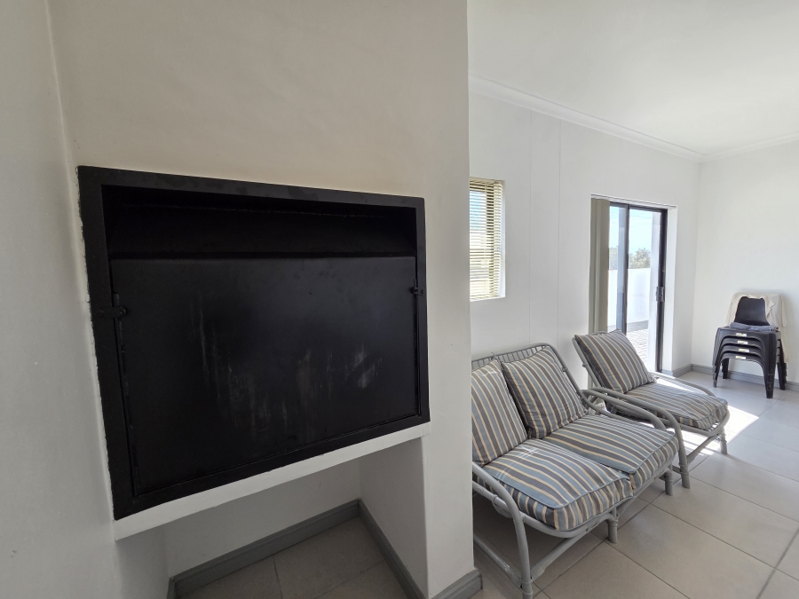 4 Bedroom Property for Sale in Harbour Lights Western Cape